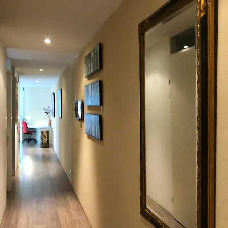 Lounge Park Apartment *